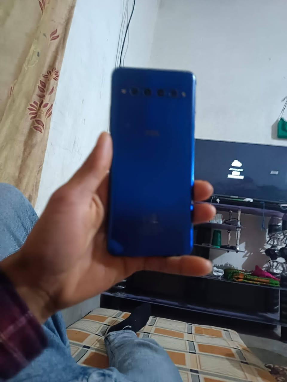 السلام عليكم  مبايل مراوس ب دراجه حتا اذا تعبانه ذاكره 256 ببجي 60 فريم شاشه مضلع مبايل حيل سلس رقمي ***********
