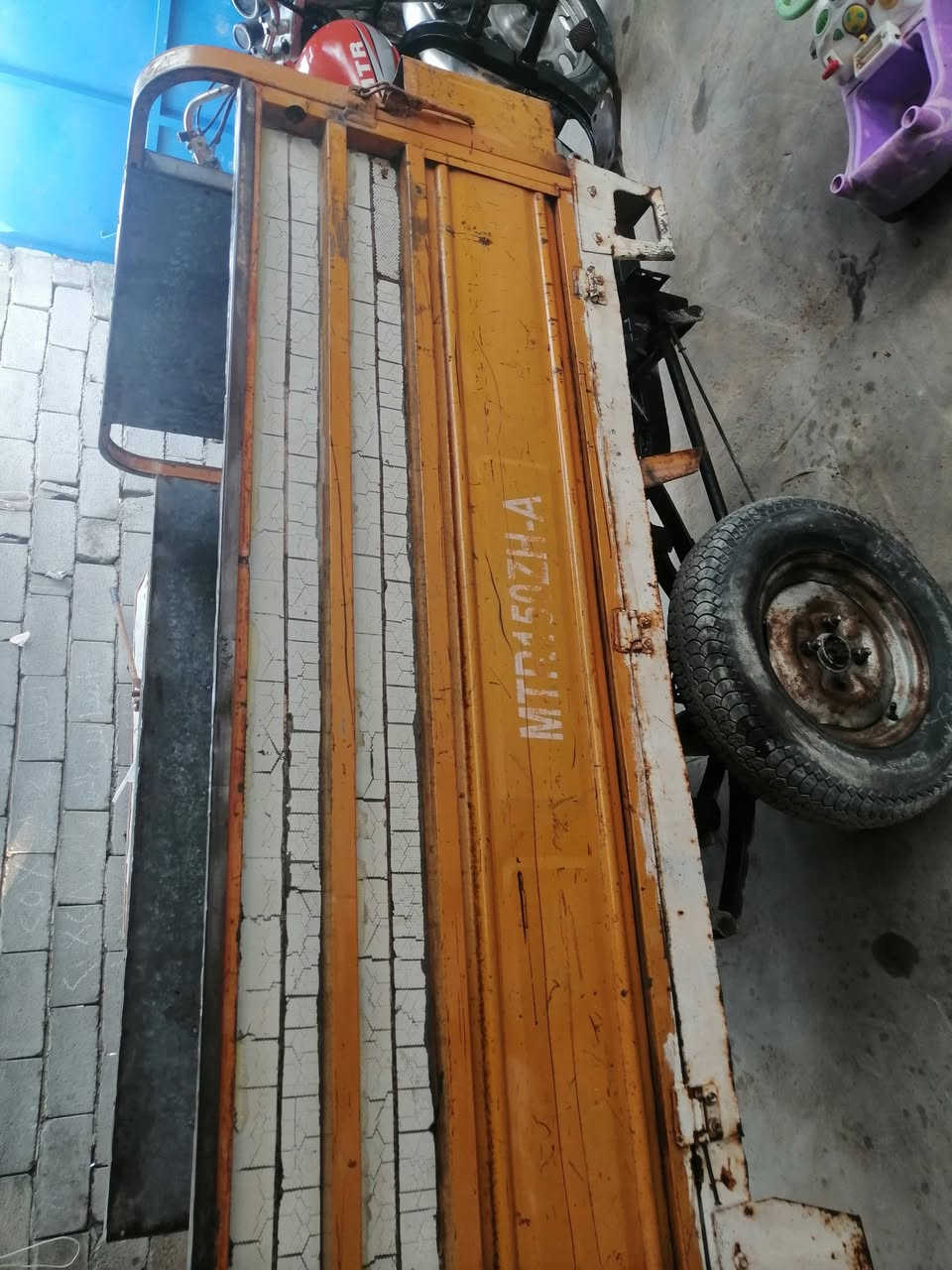 السلام عليكم مكلف بلنشر ستوته MTR مديل 2016تعمير جديد اوراق استنساخ للبيع لباقي المعلومات ***********
