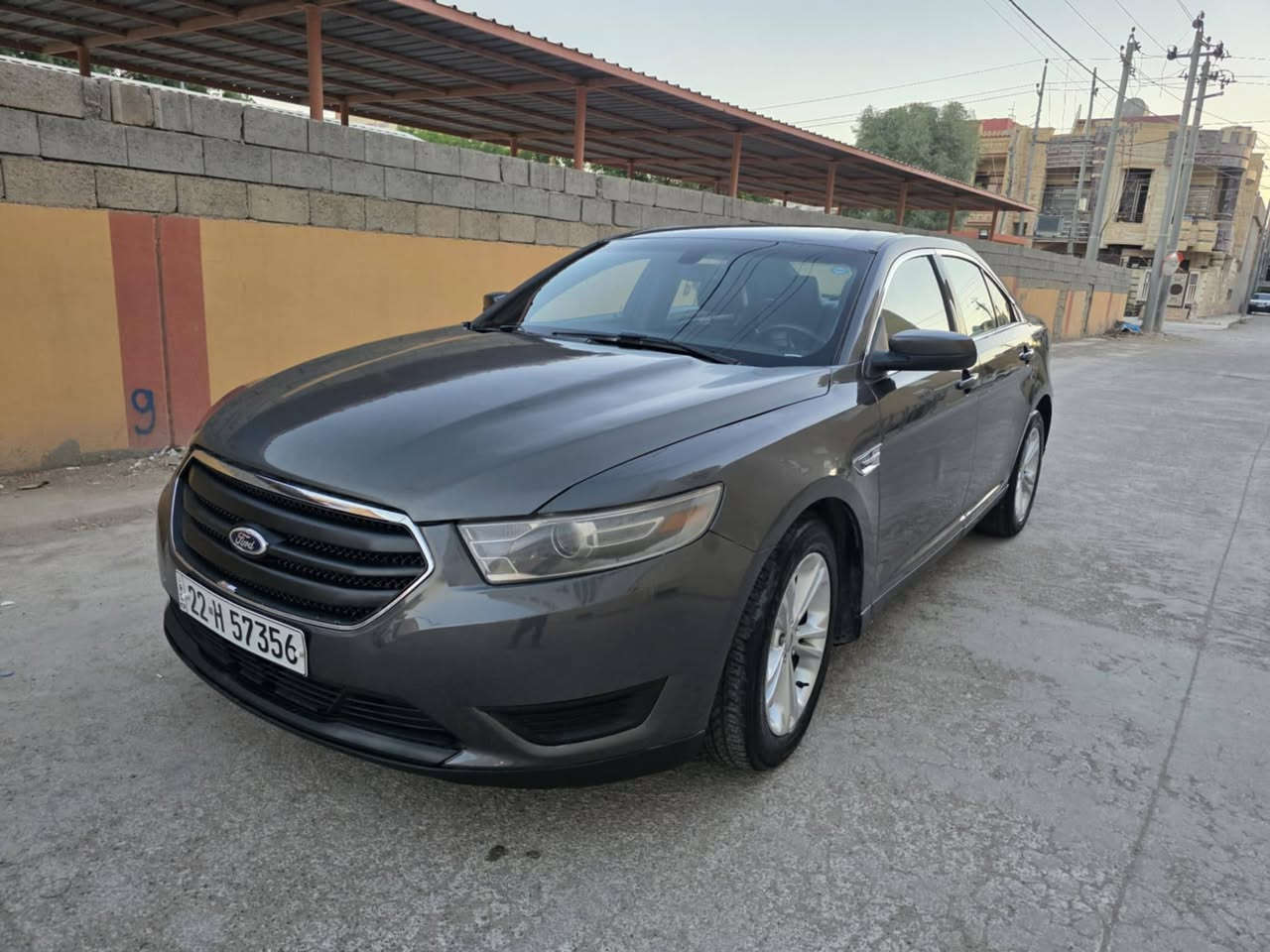 فورد تورس موديل 2018 لون نفطي 3 قطعة صبغ 57 الف ماشي رقم اربيل سنوية جديد باسمي سعر 112 ورقة مكان كلار ***********
