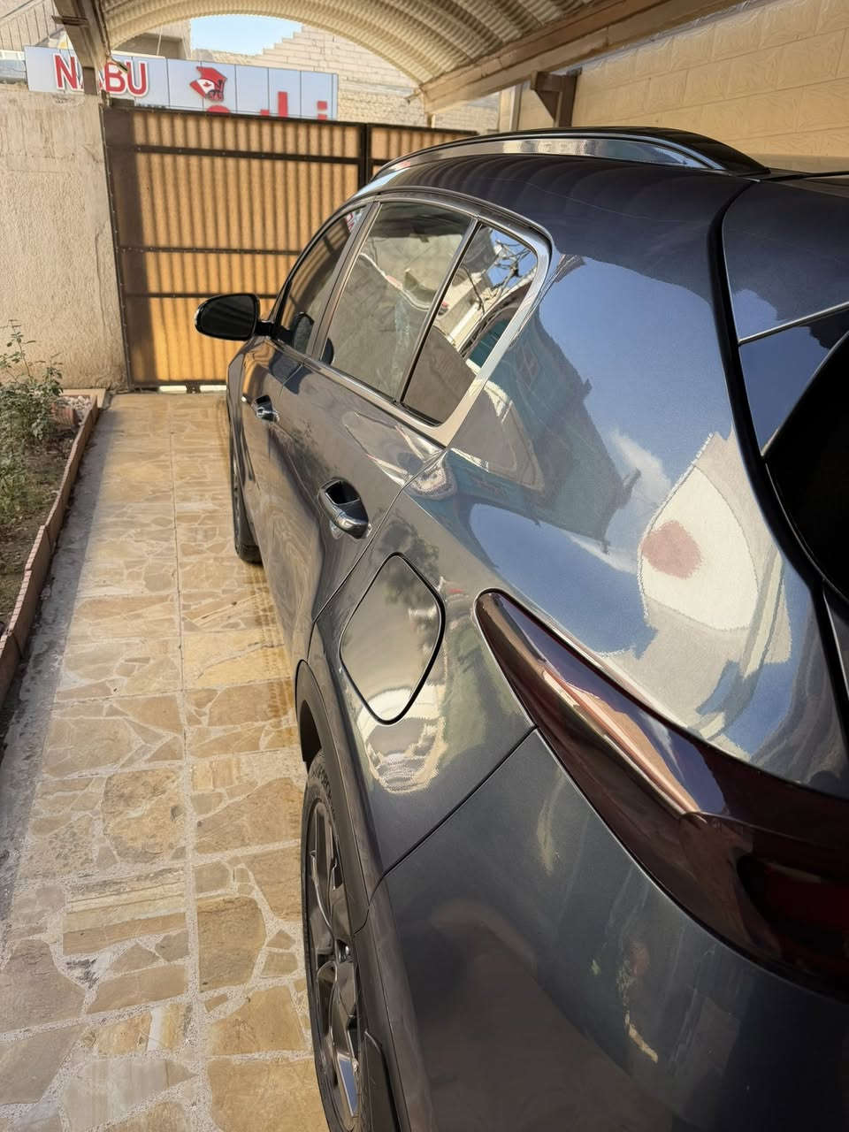 سبورتج موديل 2022 بترابها وتخبل
ماشيه 85 مايل
فول مواصفات
دركه رياضي
بنوراما 
رادار امامي 
توقف ذاتي 
قياده ٣ انواع 
كير  محرك مكفولات
الباب الخلفي مبدل 
وشويه بالباب امامي
بدون ايرباك 
مابيقه نقص برغي

💎 ســعــر ✅ ::  ١٧٥ وبي مجال 

مكان السيارة: بغداد
رقم صـــاحب سيارة: ***********
