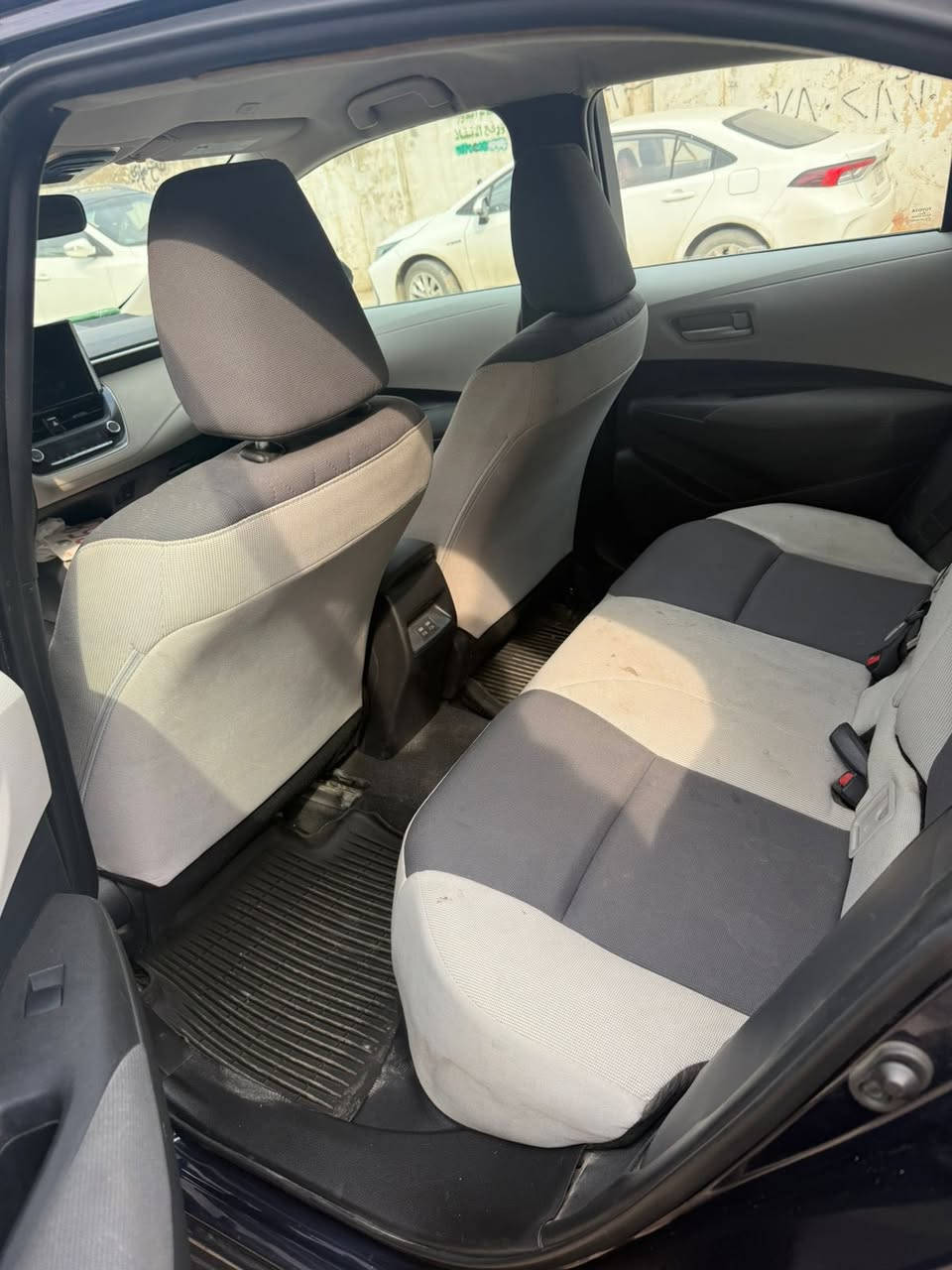 سلام عليكم بدون صبغ حادثه فقط بارد حافه بنيد وجاملغ سائق موضح الحادث كورلا ٢٠٢٤ بانزين LE ماشيه ١٧ مرقم بغداد بسمي بدون نقص تحويل مباشر ١٥٨ ورقه مكانه بغداد ***********
