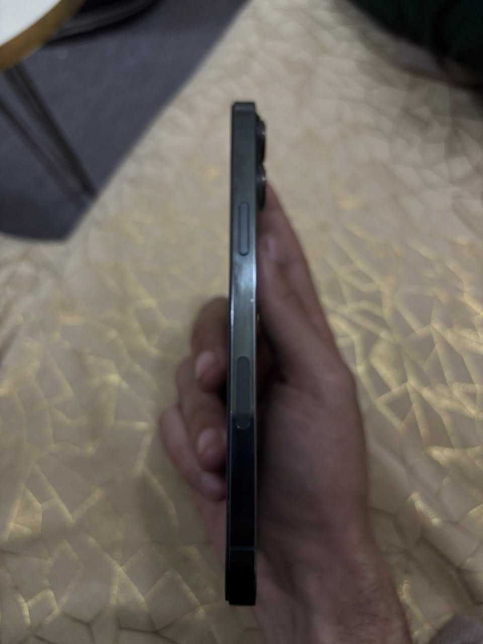 � للبيع ايفون 13برو ماكس
🔹 لون زيتوني مميز
🔹 ذاكرة 256GB
🔹 بطارية 75%
🔹 الجهاز نظيف جداً
🔹 كلشي شغال 100%
🔹 بدون أعطال وكله وضع الشركه ممبدل اي شي بي 
🔹 استخدام شخصي
🔹 مناسب للاستخدام اليومي والتصوير القوي

📍 السعر: خاص
📩 للتواصل خاص


**إذا كنت صاحب هذا الإعلان وتريد حذفه لأي سبب، رجاءا أرسل رسالة إلى الدعم الفني**