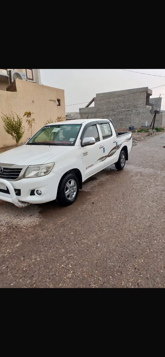 السلام وعليكم تيوته للبيع سياره جديده معا الكلمه رقم بغداد    اتماتيك  كير مكينه بلادي ٠. ***********٠
