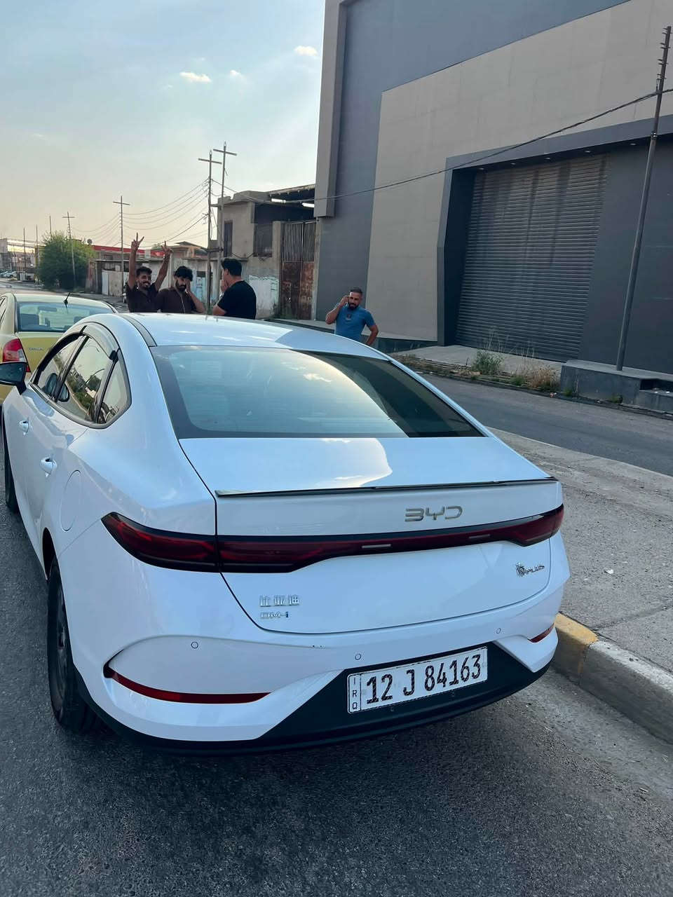 للبيع BYD Qin Plus
موديل: 2025
الممشى: 26,000 كم
الحالة: جيدة جداً
السيارة نظيفة وتستخدم يومياً
بيها طختين خفيفات فقط موضحات للجادين
السعر: 18,500,000 دينار قابل للتفاوض 

كورك
***********
اسيا فقط واتساب
***********
