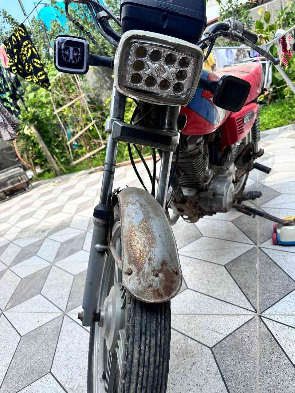 دراجه ايراني اربع كير مجفته ستوه
نظافه مثل بالصوره
موديل 2018
السعر 300  وبيه مجال
***********
