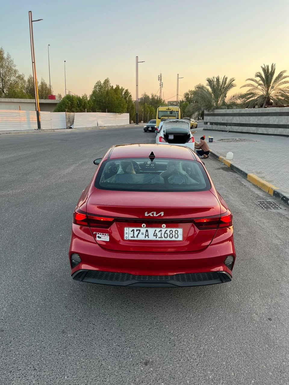 كيا فورتي وارد امريكي مديل ٢٤
حادثها _ جاملغ وبند كما موضح بالصور 
محرك _ ٢٠٠٠دوش 
كير  _كفاله
رقمها معوقين . . يسويلك وكاله 
السعر.... ١٤٠$
العنوان .. البصره المعقل 
***********
