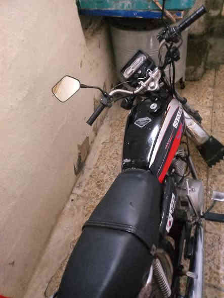 ا
لسلام عليكم دراجه للبيع 5 كير دراجه بدون اوراق كفاله من السرقه دراجه خير من الله كلها شغاله سلف هندر فقط الشاير  مو شغاله مكاني بغداد شارع حيفا *********** السعر 350بيها مجال حك الجيه فقط اذا اكو مراوس
