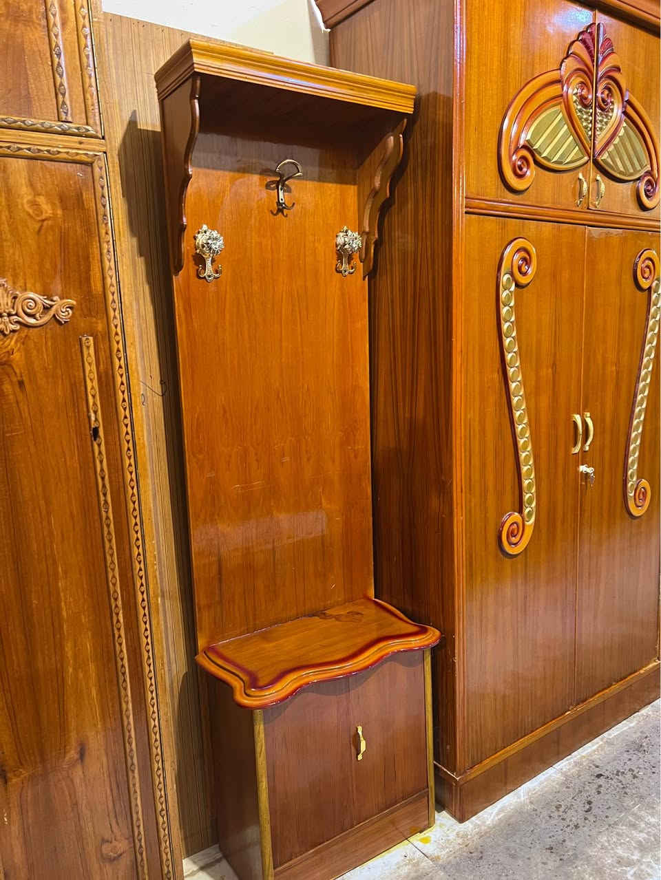 غرفه ام6قاطين صاجً كامله نضافه فول سعر650ميسان العوفيه نهايه شارع سوك الاخضر مجمع الحمراني ***********
