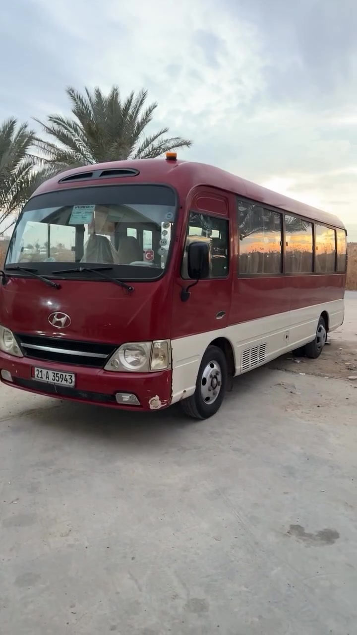 بسم الله خير الاسماء 
السلام عليكم كوستر هونداي كاونتي 30نفر طويله 🚌
السياره موديل 2011
دوشمه كشانه جديده كهربائيات بحاله جيده 
باتريات جديده 
 وياله اماميه جوبلس 
تايرات زوج امامي جديد الخلفي نص عمر 
السياره محوره فجوج دسك  امامي 
كير اكسل بحاله جيده 
المحرك 4000 104 بلادي 
دبل كمبريسر 
السياره رقم سليمانيه ب اسمي السياره 
السياره معروضه ب شدتــين  يعني 200ورقه   وبيها مجال رقم الهاتف ***********
