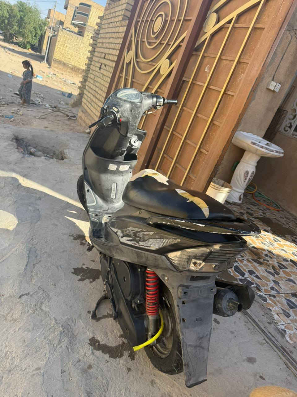 سلام عليكم ماكس عدله بلادي 49 ما مفتوحه شلعه ومعدل السعر 650 وبيها مجال قليل الرقم ***********
