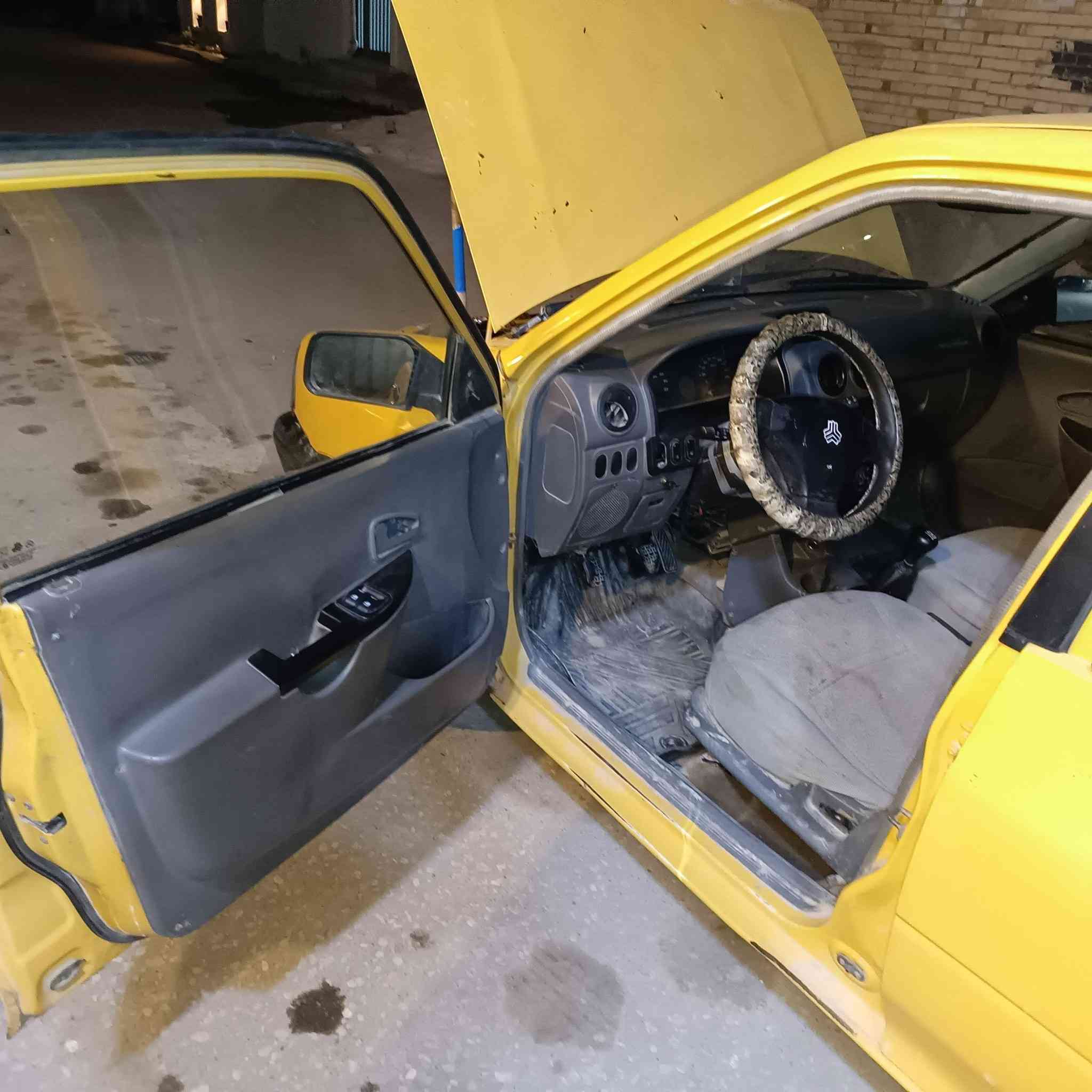 السلام عليكم سايبه بدون راعي سياره زينه بسعر دراجه شغاله وتمشي وين ماتريد سعر مليون وربع شغل وطلع مكفوله من سرقه مكانهه النجف ***********
