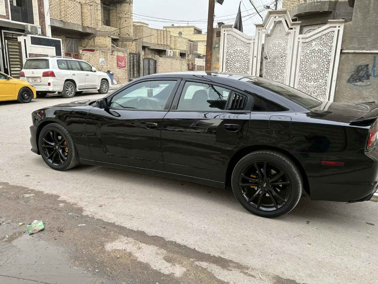 السلام عليكم جارجر موديل 2013 وارد امريكي حادثها مرفق بل منشور لغد شاصي مكفول السياره جديده حيل مانت الله مال جناي السياره كير محرك تخم تاير جديد ويل مكسيكي ٢٠
السياره ماشيه 100الف حقيقي رقم سليمانيه الدولي تحويل ثاني يوم مصفره غرامات مكان السياره بغداد رقم الهاتف ***********
