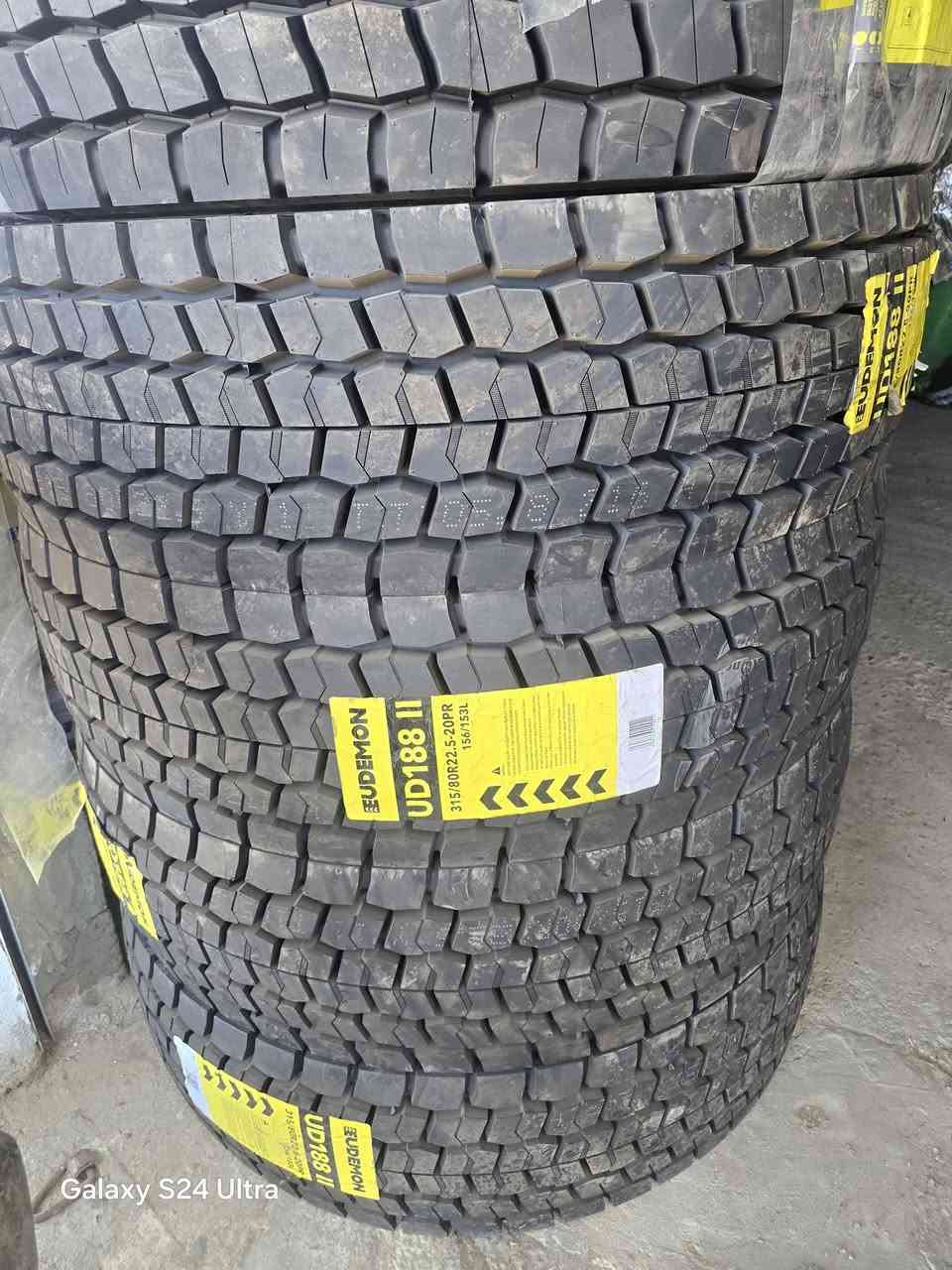 بسم الله الرحمن الرحيم  🕋🕌
تتوفر كافه القياسات الكبيره والصغيره 🚙🚚

315/80/22.5  جويال : أدمن 💰💰💵
1200/24  ماركات 

قياسات صغيره مختلف الأحجام 🔎📷

بطاريات ضمان سته أشهر 💎🎬

جمله & مفرد 
📌الموقع 🕸 الرمادي قرب جسر البوفراج 
 الهاتف 📲📱  ***********
