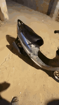 دراجه ماكس منغولي ما مفتوحه كلها بلاد كلشي شغال بيها نكره سلف هندر هم شغاله كهربائيات كلهن شغاله بك لايت لايت كلشي شغال تجي وتفحص وتشوفها دب ويل ابو النجمه المكان ابو الخصيب تواصل على هذا الرقم ***********. السعر 650
