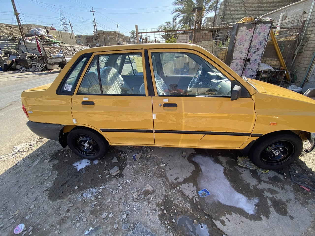 سلام عليكم سيارة سايبة للبيع موديل 2013 سيارة مكفولة كير مكينة تخم تاير حدادية امامية خلفية سيارة بيهة صبغ دوس ولهلالات ونص الجاملغ الخلفي اليمن سيارة سنوية جديدة مشروع وطني رقم نكليزي تحويل ثاني يوم السعر (36) العنوان بغداد مدينة الصدر الورفلي اي ستفسار اتصل على الرقم ***********
