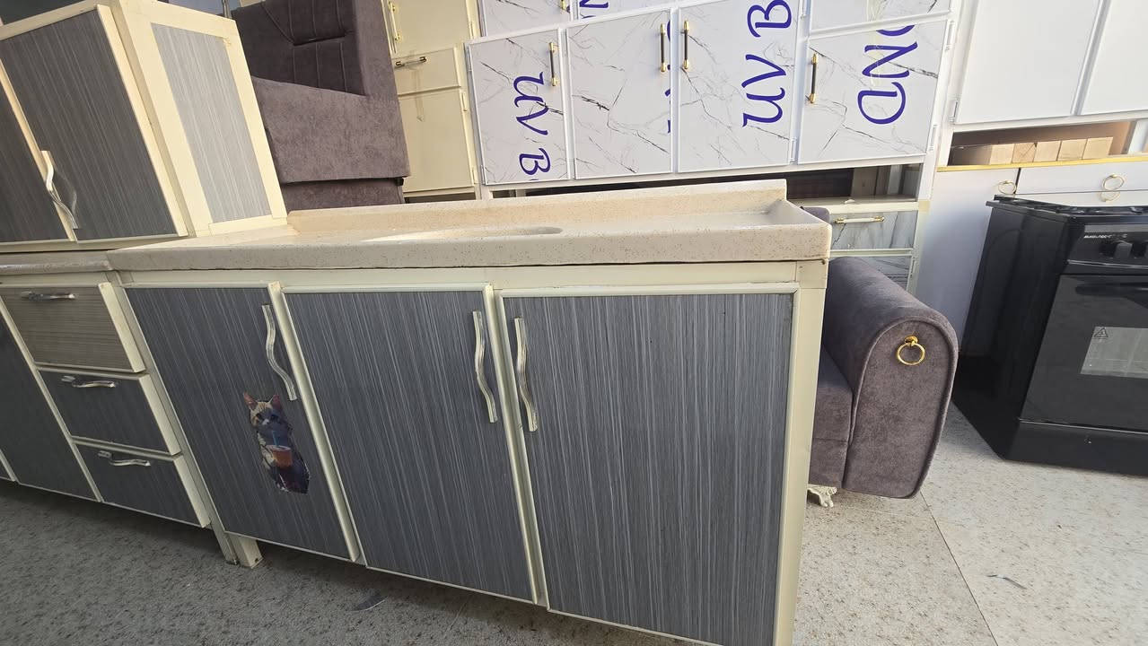 كاونتر المنيوم شغل ايد كامل مرمر  قياس مترين وسنك متر ونص فول نضافه (يرهم  مراوس ))
🌷🌷🌷🌷🌷🌷
اشتري غراض بيت مستعمل تخم ديوان كاونتر ميز طعام غرفه نوم ثلاجه مجمده غساله راسلونه خاص صوره 
🌷🌷🌷🌷🌷🌷
خانقين/ شارع مستودع خلف مركز شرطه ازادي [مزاد المندلاوي]
***********☎️
***********☎️
