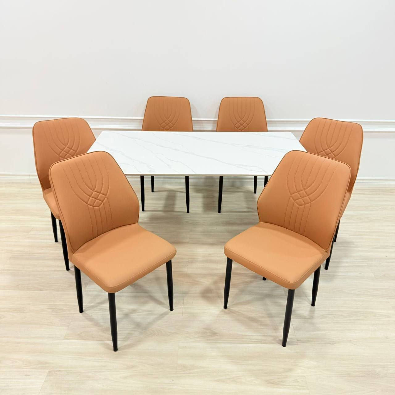 ميز طعام 6 كرسي رجل حديد سطح رخام مزجج 
قياس الميز 80*140 سم


**إذا كنت صاحب هذا الإعلان وتريد حذفه لأي سبب، رجاءا أرسل رسالة إلى الدعم الفني**