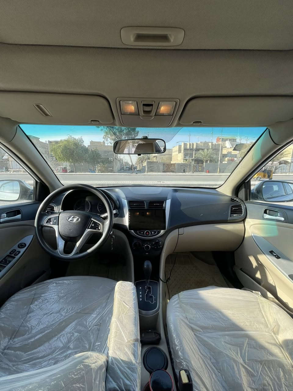 سلام عليكم سياره اكسنت موديل 2016 فول مواصفات  تحكم ستيرن أشاير  بل مري  محرك 1600 كير قطرتين رقم بغداد بسمي تحويل ثاني يوم  السعر 107 وبيه مجال حك جيه مكان سياره بغداد مدينه الصدر  رقم تلفون ***********
