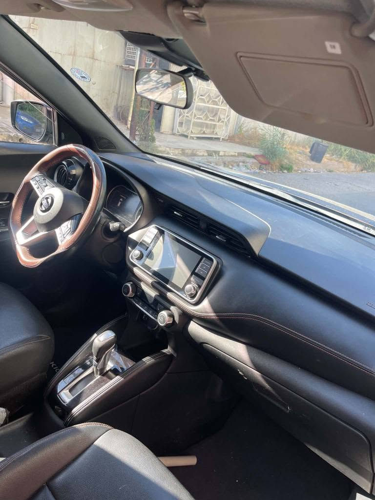 نیسان کیکس ٢٠٢٠  مواسەفات SR گێر و مەکینە و تەبرید بەشەرت بۆنیتی بۆ یاخە لەگەل یەک بست دەرگای سەکن 
سەندوق و دەرگا و چاملخیشی تەعدیلە نرخ ١١٢ و مەجال 
*********** أربيل, العراق
