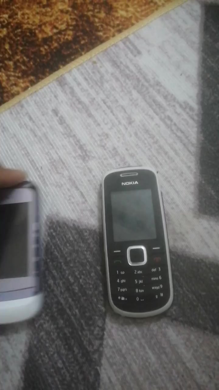السلام عليكم موبايلات نوكي  للبيع التفاصيل في الفيديو اجهزه كلهن شغالات كل من وسعره اللي يريدهن انا بخدمته المكان نجف، حي الانصار


**إذا كنت صاحب هذا الإعلان وتريد حذفه لأي سبب، رجاءا أرسل رسالة إلى الدعم الفني**
