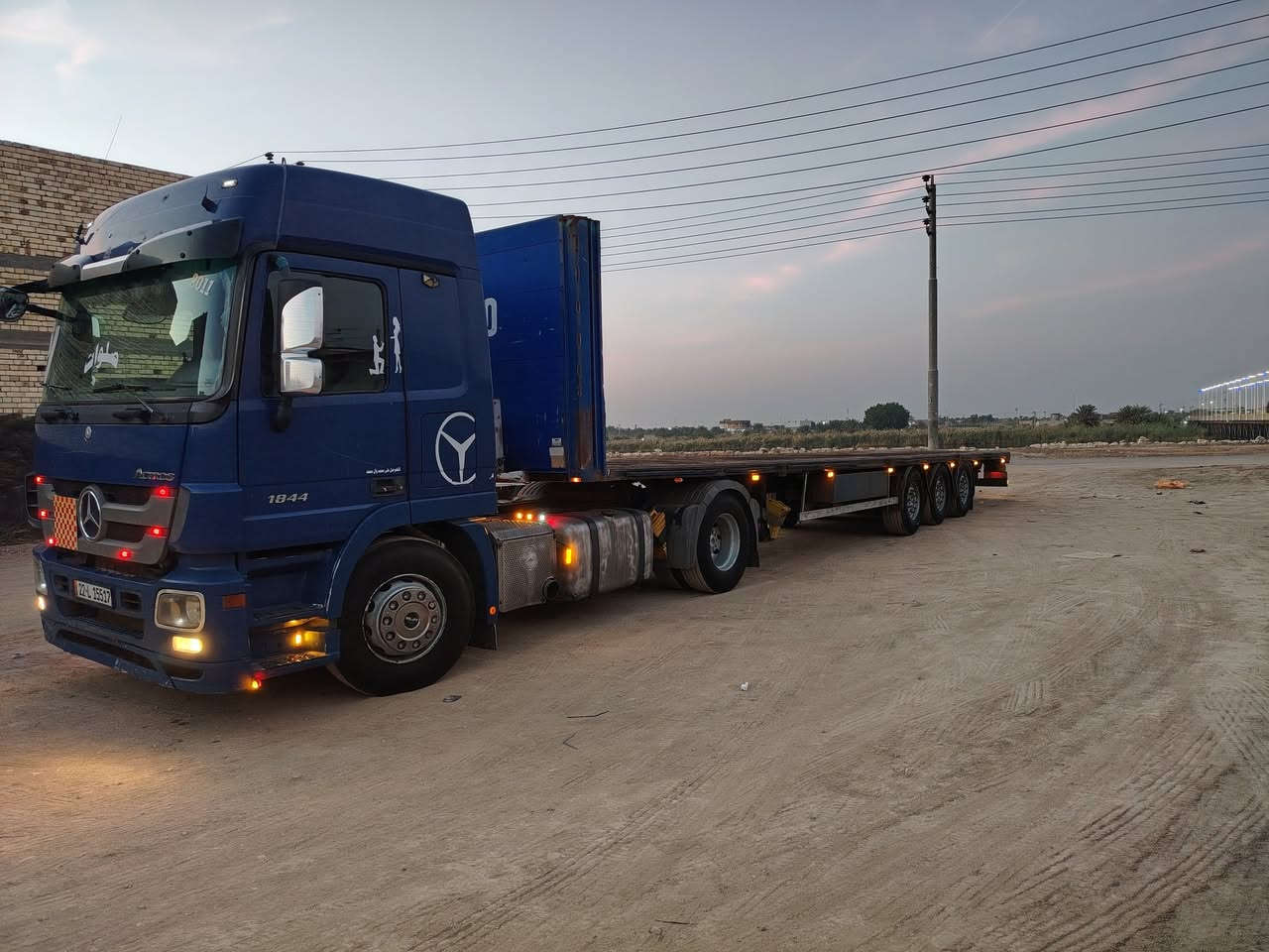 سلام وعليكم اكتروز لل بيع موديل 2011 بسمي سيارة جاهزه لل شغل مكفوله شاصي راس وعربانه الاستفسار اكثر اتصال مع الرقم *********** مكاني بصره الهوير
