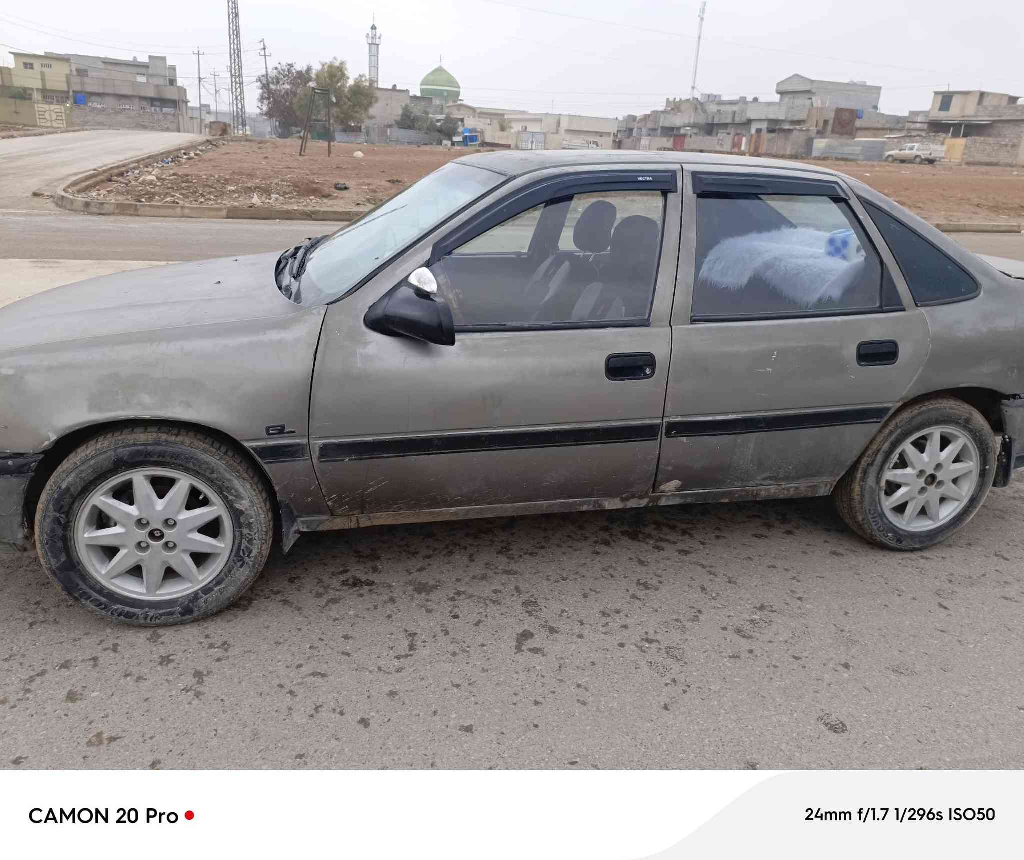 سلام عليكم فكترا موديل92 شرط محرك وكير وايرمنيه كلها شقاله سنويه 2030شرط التحويل 
سياره نضيفه ولباقي اتصال***********
