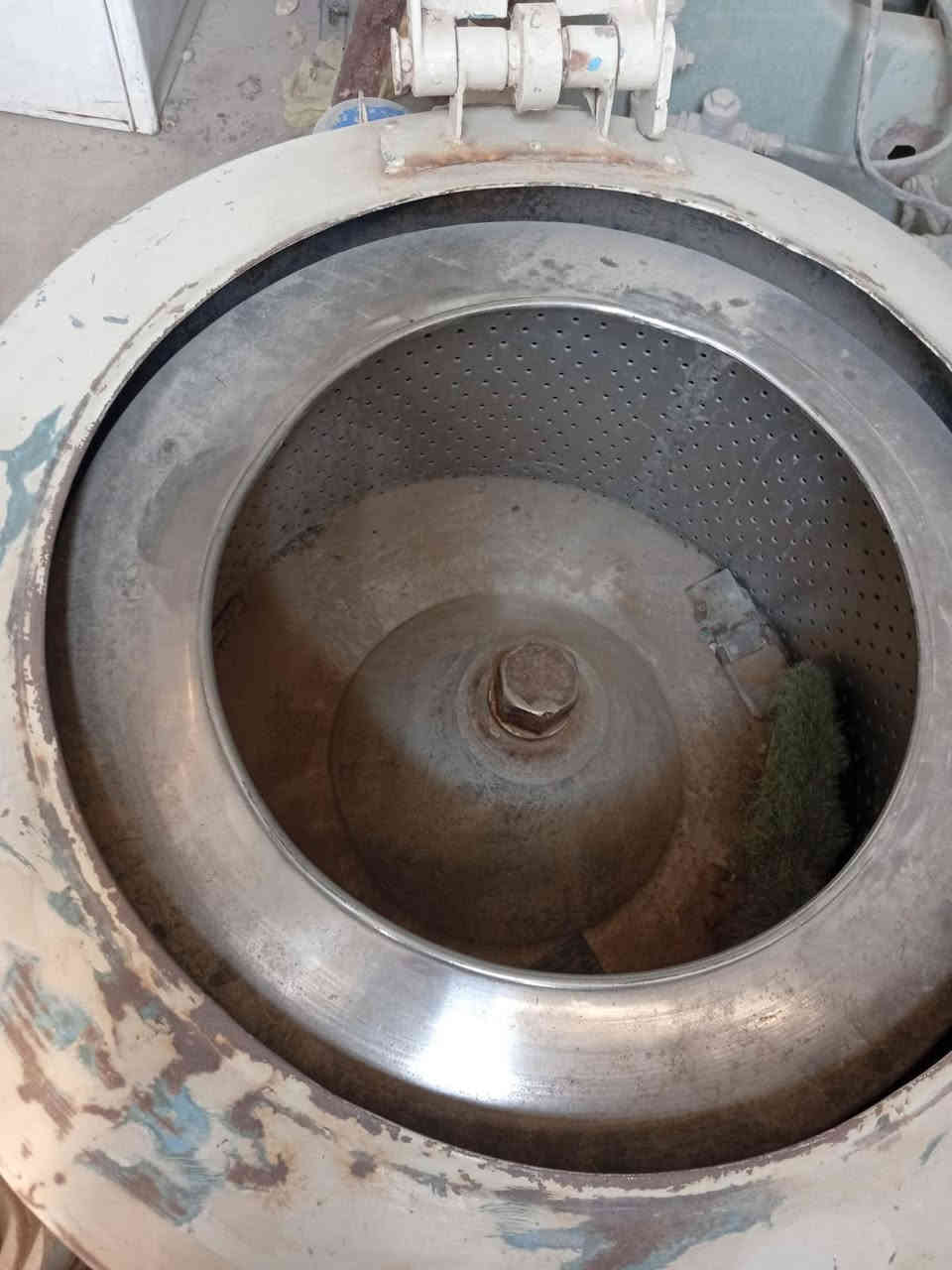 عصارة للبيع مكلف بل النشر للاستفسار الاتصال بل الرقم ***********
