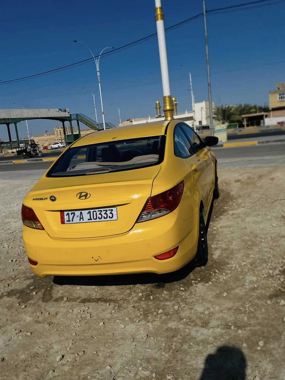 سلام عليكم سياره اكسنت مديل 2014خليجي محرك1400 كير6نمر مكينه خير من الله وكير شرط السياره بيها فقط بنيد مبدل مابيها ضربه عابره سنويه ل29 مصفره هيئه وغرامات رقمها مثنى  معروضه ب76 وبيها مجال ***********
