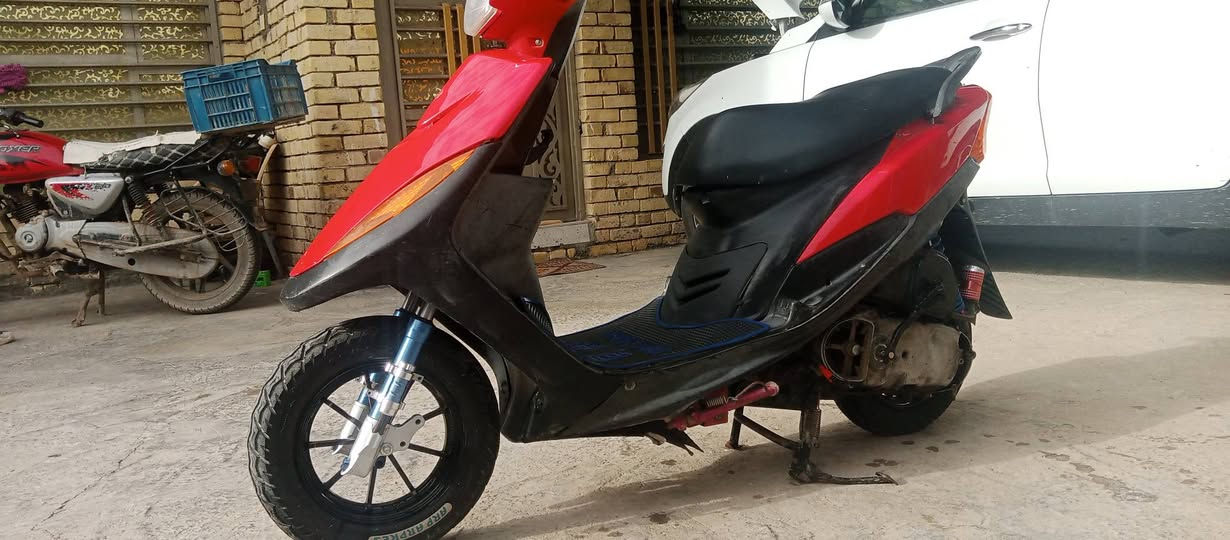 دراجه ماكس عدله رمبه، مكفوله لامفتوح ولاشي دراجه خير من الله كهربائيات اشاير لايتات كلشي كامله شلعه ومعدل تجي وتشوف بعينك 🌐الشطره: الشعله تقاطع شارع سيد عواد 
السعر 600وبيهه مجال بصيط


**إذا كنت صاحب هذا الإعلان وتريد حذفه لأي سبب، رجاءا أرسل رسالة إلى الدعم الفني**