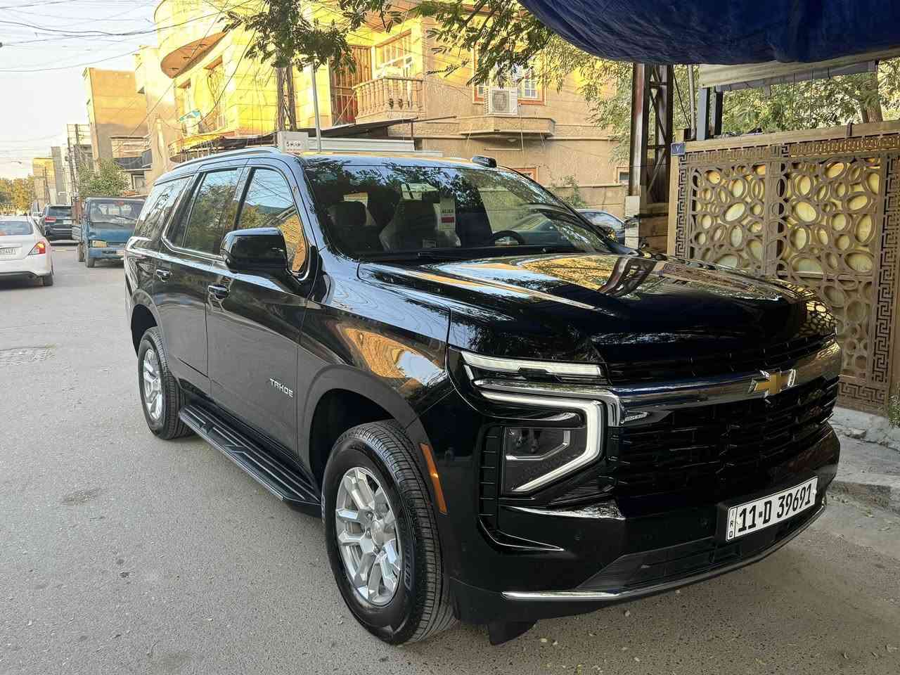 السلام عليكم تاهو 2025 خليجي مكفوله كفاله عامه عل وضع الشركه السياره جديده ماشيه 5 الاف مغلفه ppf. اصلي ضمان ١٠ سنوات  مكفوله من الشخط م ***********  ممتواجد عل فيس مكاني بغداد الكرخ
