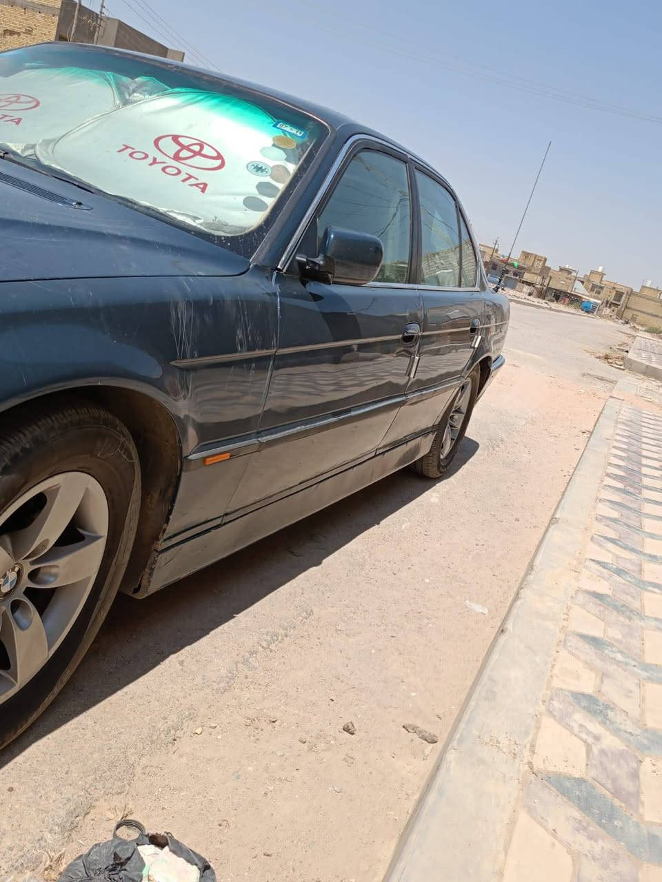 للبيع رقم بغداد بأسمي السعر ٩٠ السياره بلاد مامحورة مكينه ٨ سلندر للتواصل ***********
