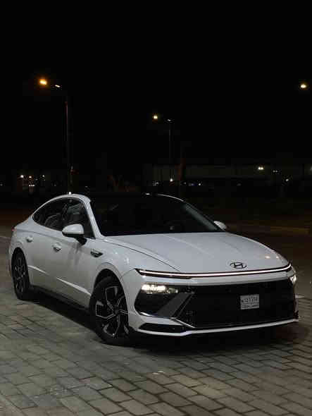 السلام عليكم 
هونداي سوناتا 2024
الشكل الجديد حرة بدون رقم منفيس بأسمي انا المستورد
ماشيه 40 الف 
مواصفاتها :-
بصمه تشغيل + بصمه ابواب 
شاشه ديجتال متصل كامل 
كيلو متر ديجتال 
كير تعليك ب الستيرن
تحكمات فول 
تدفئه كشنات 
كروس سرعه 
تحديد مسار الطريق 
لد امامي مع ترحيب عند التشغيل
لد خلفي 
ويل كروم 
رادارات  اماميه وخلفيه وجانبيه 
بعد بيها مواصفات هواي 

السياره فول مواصفات عدا البانوراما 

السعر :- 180 وبيهة مجال 

حادث السيارة تبديل قطعة وحدة بنيد ونفس الون تفصيخ السيارة بدون صبغ ولا معجون ولا دواخل ولا شاصي  كل الغراض مشتريهن تفصيخ ونفس المديل 
السيارة جديدة  وبلعافية ع ياخذهة 

صار بيهة خسفات بسيطة بلقمارة بسبب التحميل او الشحن من امريكا   

تويه مغلف القمارة اسود للجمالية تكدر 
قبل لا تشتري نشيل التغليف
***********
