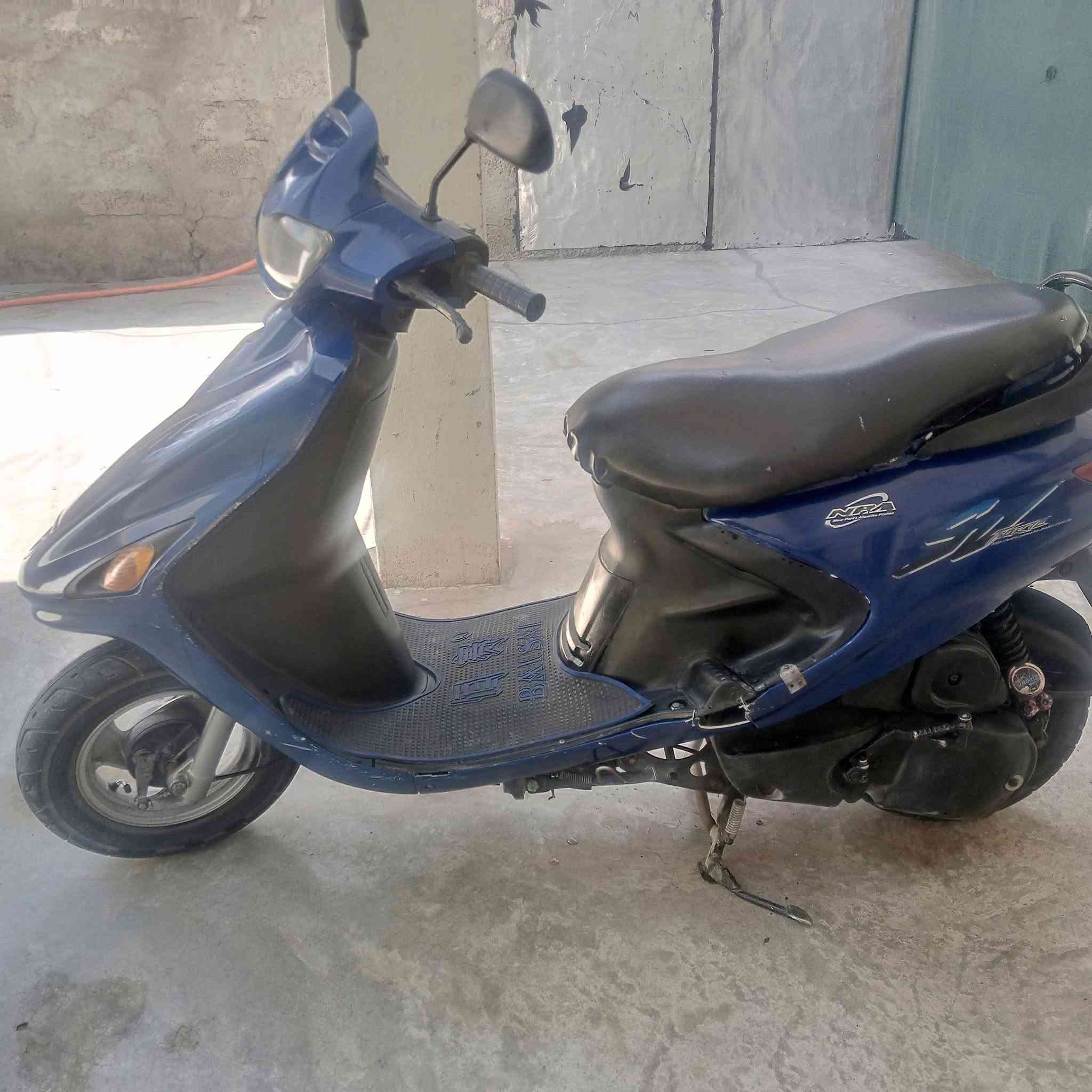 مرطور للبيع السعر 375 وبمجال شغال كل شيء ماكينه معمره جديد خاص.    ل.    رقم  ***********
