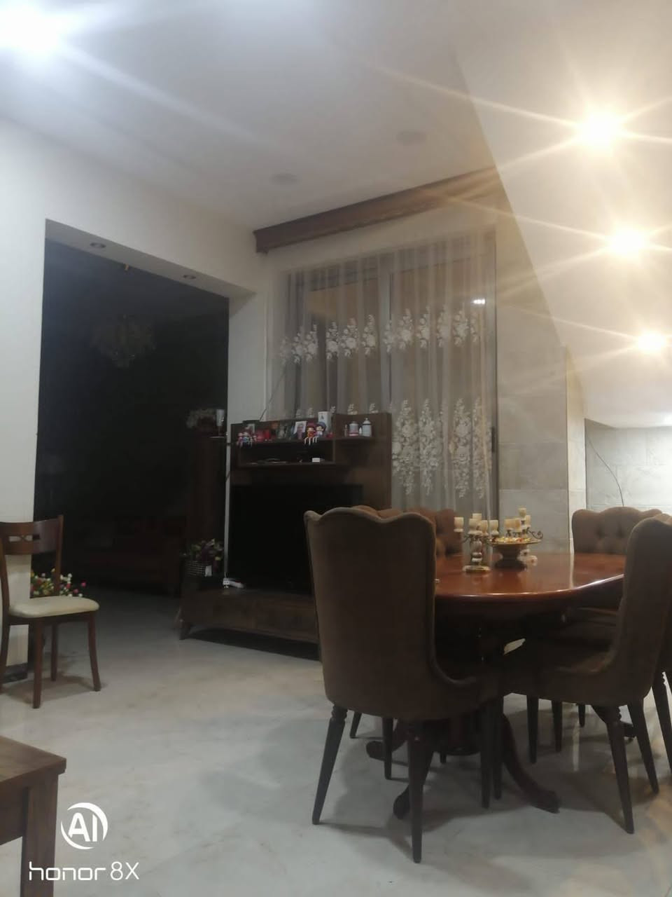 بيت ١٤٠متر واجهه٧متر للبيع الموقع الشماسيه قرب مدارس الوركاء ثلاث طوابق ٥غرف صاله مطبخ خدمات فوك وجوه بناء فول مواصفات للمزيد*********** مكتب أكد للعقار ابو عمر الحياني
