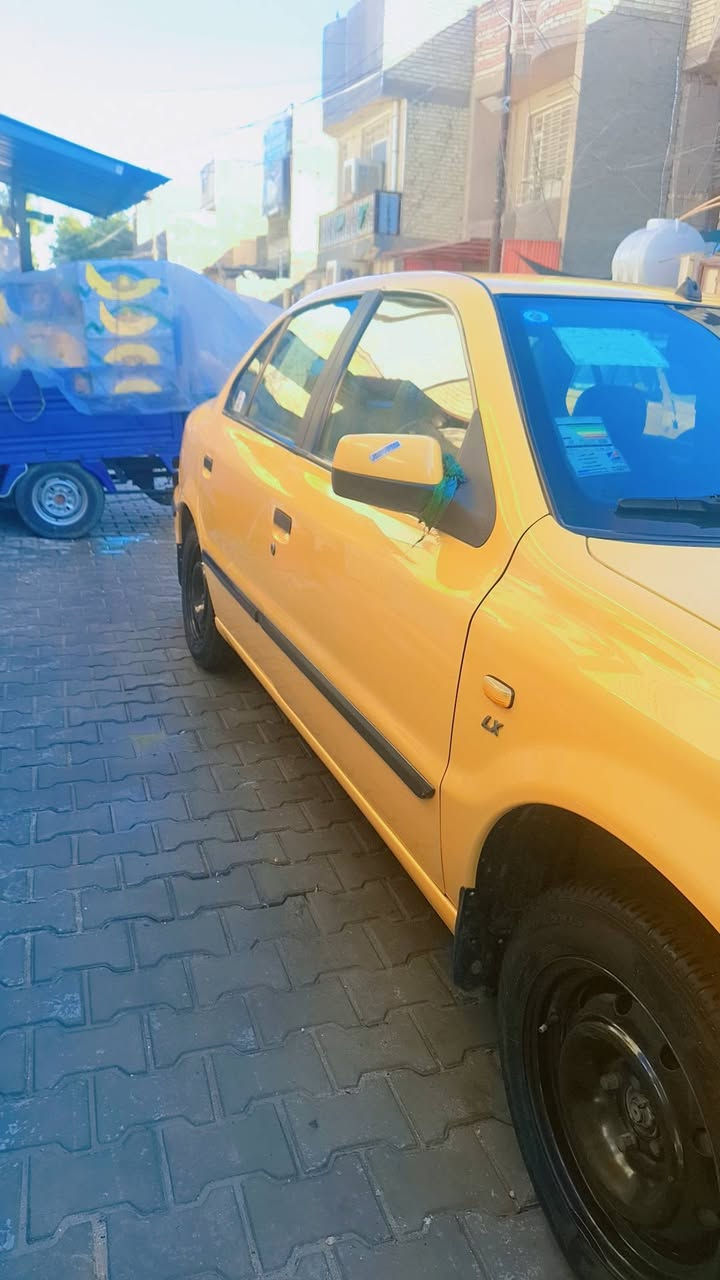 سلام عليكم سمند للبيع
موديل 17 بدون ضرر كير ومكينه 
لا تنقيص ولا تبخير 
تدفه وتبريد ثلج صدر جديد كشنات كهرباء الكهربائيات شغاله ١٠٠% 
ولا بيه برغي نقص كشره نضيف ٩٥ % 
رقم انكليزي بسمي هيه وغرامات مصفره حولته بشهر ال١٢ بسمي
رقم التليفون ***********
