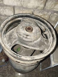 واياله ماكس  ودبل اصلي خلفي مال ماكس قيم واخذ توصيل موجود  07725030557