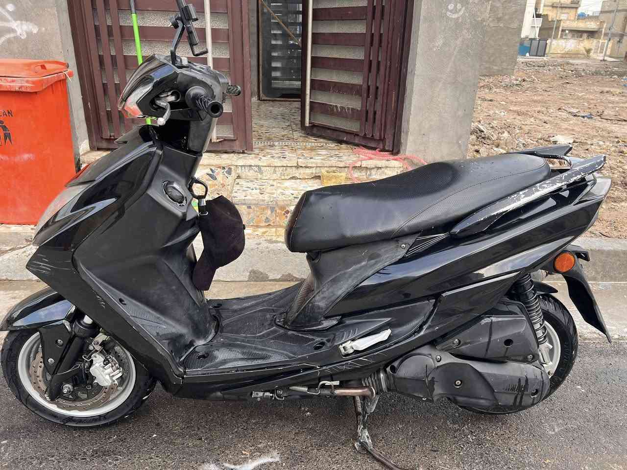 سلام عليكم سكنس شمعه ياباني قبق نفخ طلاعات دراجه خير من الله السعر 1100وبيها مجال للطيبين او مراوس دراجه 
 ***********
