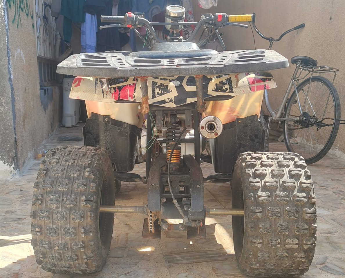 السلام عليكم ورحمة الله وبركاته دراجة رباعيه للبيع الدراجه جديد محرك ما مفتوح السعر 750بي مجال مكان كربلاء حي العامل مازنجر موجود اذا تحب تراسل
*********** بس واتساب
