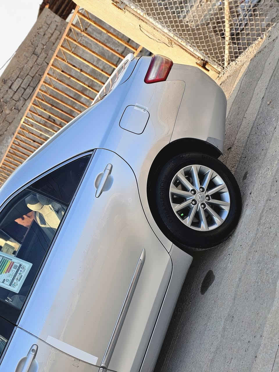 السلام عليكم 
#للبيع_كامري_موديل2008
سياره بيه فقط كارت بارد بالجاملغ لخلفي من جهت اليمين موضح بالصوره والباقي كله مكفول  كير محرك كله بشرط 
تخم تاير جديد صدر جديد رقم سليمانيه دولي هزه جديده تحويل ثاني يوم السياره جديده وحلوه بمعنى الكلمه باقي التفاصيل اتصل ودلل 
#السعر 117 وبيه مجال شي قليل 
هـ*********** غير متواجد على فيس بوك 
عنوان السياره صلاح الدين بيجي
