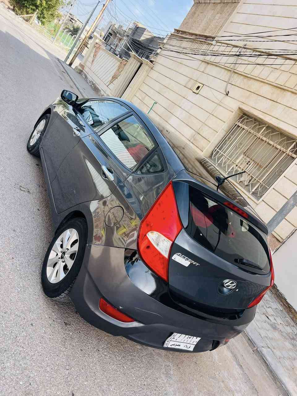 السلام عليكم
البيع اكسنت 2012 محرك1600 جديد
وارد امريكي رقم كربلاء بسمي
بيه قطعتين صبغ وطعتين كلير
شاصي امامي بي تعديل بصيط
السياره جديده كامر شاشه تبريد جاهزه من كلشي اي نقص مابيه السعر 74 بيع فقط 
مكاني النجف قريب مطعم الخيمه ***********
