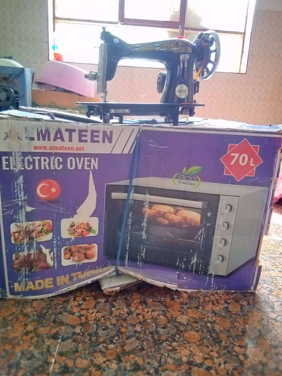 سبلت مريكي ما استخدام بكرتونه مكينة خياطه ام فراشه المستخدمة غساله زائد منشفه مفارش ‏ما مستخدمه ‏open وابن  كبير ما مستخدم
‏‪***********‬‏ نتصل ستفسار  منطقة العيوج

