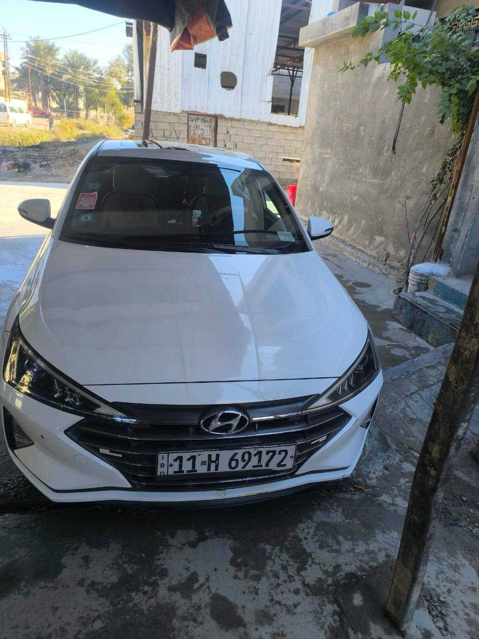 السلام عليكم النترا 19 خليجي فول واحد على واحد بصمه فاتحه بيها بنين وباردات بسيطه باسمي السعر157العنوان ديالى بعقوبه رقم بغداد ***********
