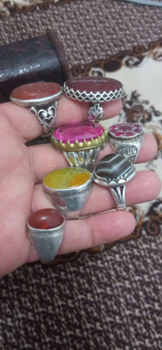 السلام عليكم ٧  محابس صياغة ثقيله سعر واحد ٦٥ شلع


**إذا كنت صاحب هذا الإعلان وتريد حذفه لأي سبب، رجاءا أرسل رسالة إلى الدعم الفني**
