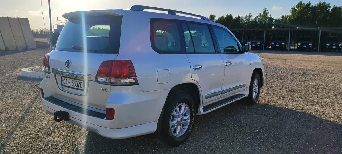 مكلف ب النشر /سلام عليكم سياره للبيع جكساره مديل 2008/ مكفوله من الضربه وصبغ ومن الاصوليات السياره كير مكينه حداديه تايرات  كفاله عامه / بيه فقط ملاحضات تكشير ب القماره و باب الصندوك شي قليل / رقم نكليزي بصره تحويل ثاني يوم / مكان السياره البصره قضاء المدينه /رقم التلفون /***********
وتساب/ و اتصال
