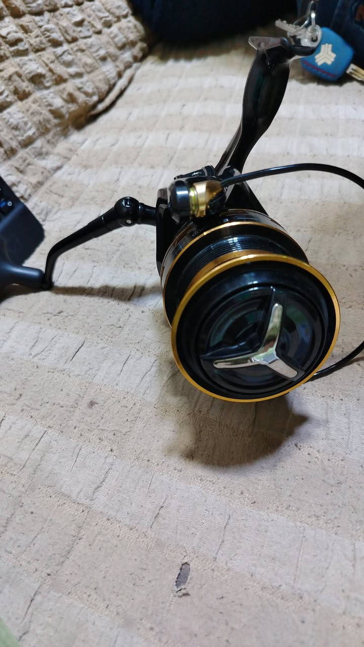 ماكينه حجم 10,000 السعر ب 45 ***********
