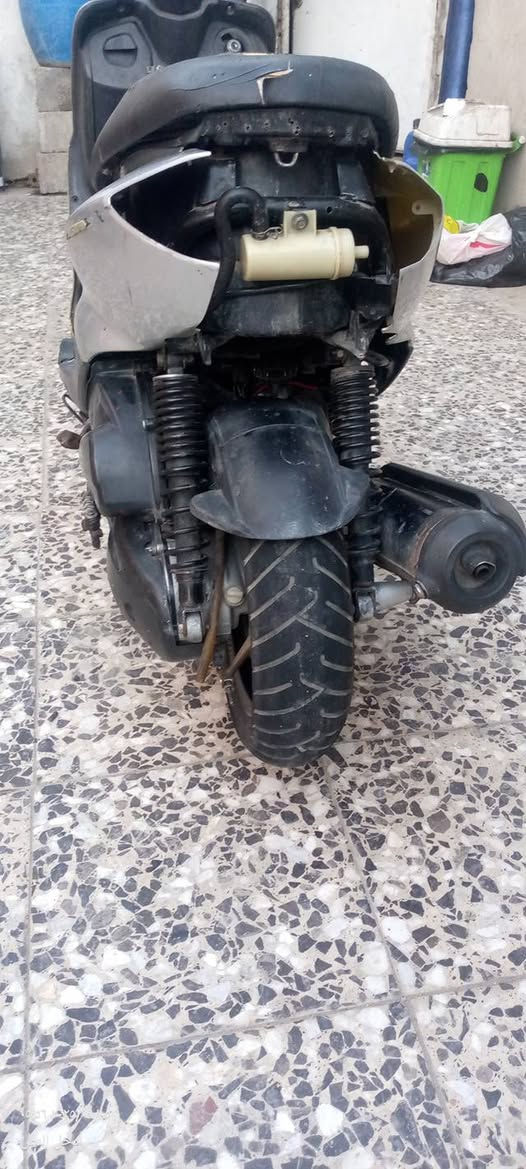 سلام عليكم دراجة سكنس ابيع كوم حديد بس هية عوزهة بس عقل اني بيعلك كوم حديد عنواني بغداد السعر180وبيهة مجال


**إذا كنت صاحب هذا الإعلان وتريد حذفه لأي سبب، رجاءا أرسل رسالة إلى الدعم الفني**