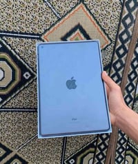 ايباد 9 كامل ملحقات ذاكره 64 بطاريه 91 فقط بصمه واكفه مو الدكمه الدكمه...