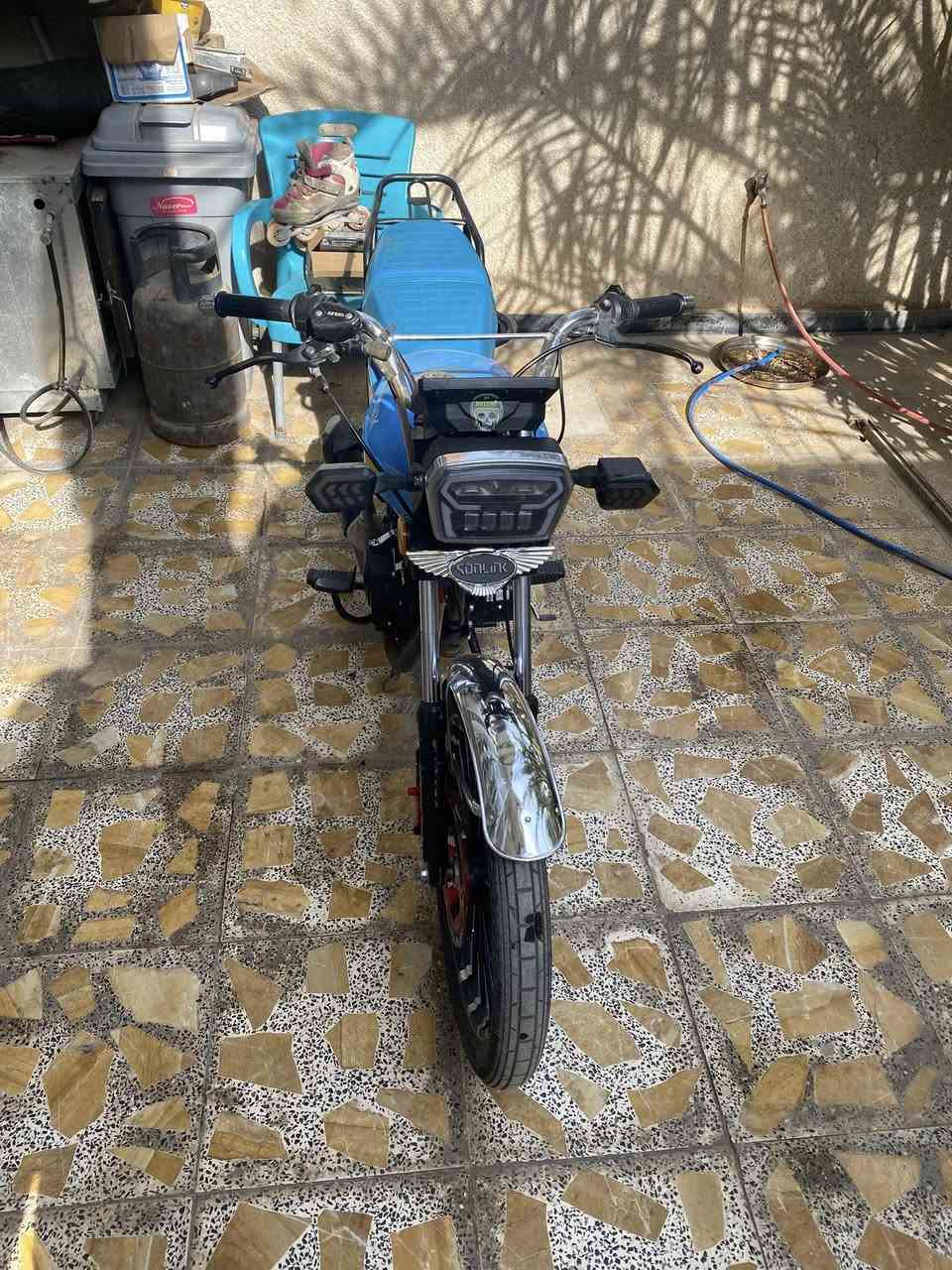 السلام عليكم للبيع سيفان موديل 2025 كفاله عامه اي نقص مابيه اوراقه كامله
اسويجات 2  بصمات 2 
الدراجه اخت الزيرو 
السعر 825 وبيه مجال 
مكاني بغداد الشعب 
***********
