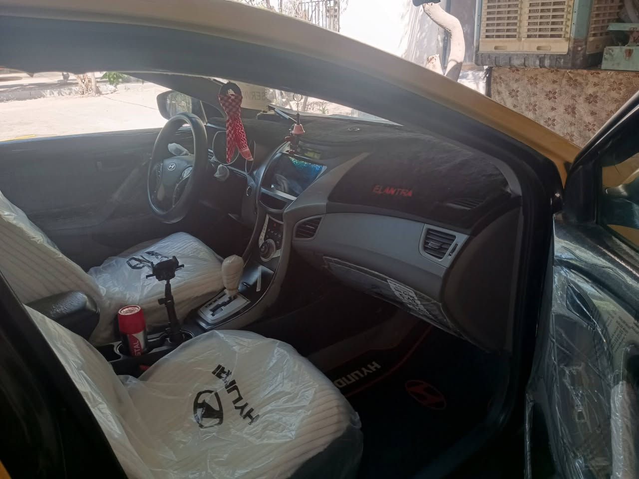 سلام عليكم البيع النترا موديل 2012محدثه14وارد امريكي ضرر جاملق خلفي جهت السايق  والباقي اليبل واحد سياره فول مواصفات بصمه فتحه سقف تحكم ستيرن شاير بل مرايان سياره جاهزه مكينه 1800جديده كير جديد صدر امامي وخلفي جديد تخم تاير جديد كهرباياته فول كله شقاله قرفته حلوه شاشه كامره خلفيه سياره جاهزه كبل الشقل رقمه انبار بسمي تحويل مباشر السعر 100وبيه مجال مكاني ابو غريب الحصوه الستفسار ***********
