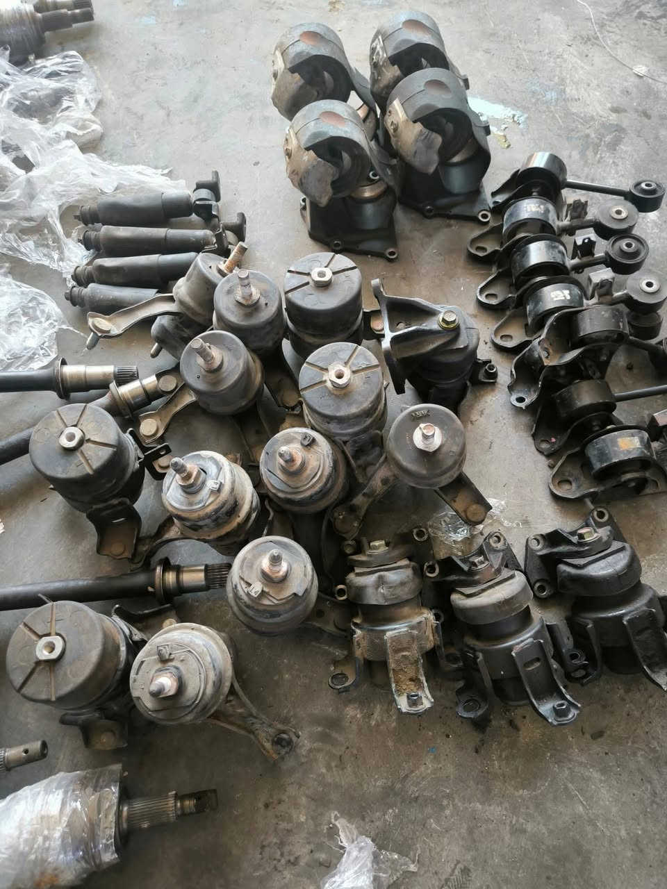 أغراض للبيع بخدمتكم توصيل جميع محافظات العراق *********** تفصيخ اصلي فقط
